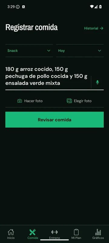 Pantalla real de NutriCoach para registrar una comida por texto, voz o foto
